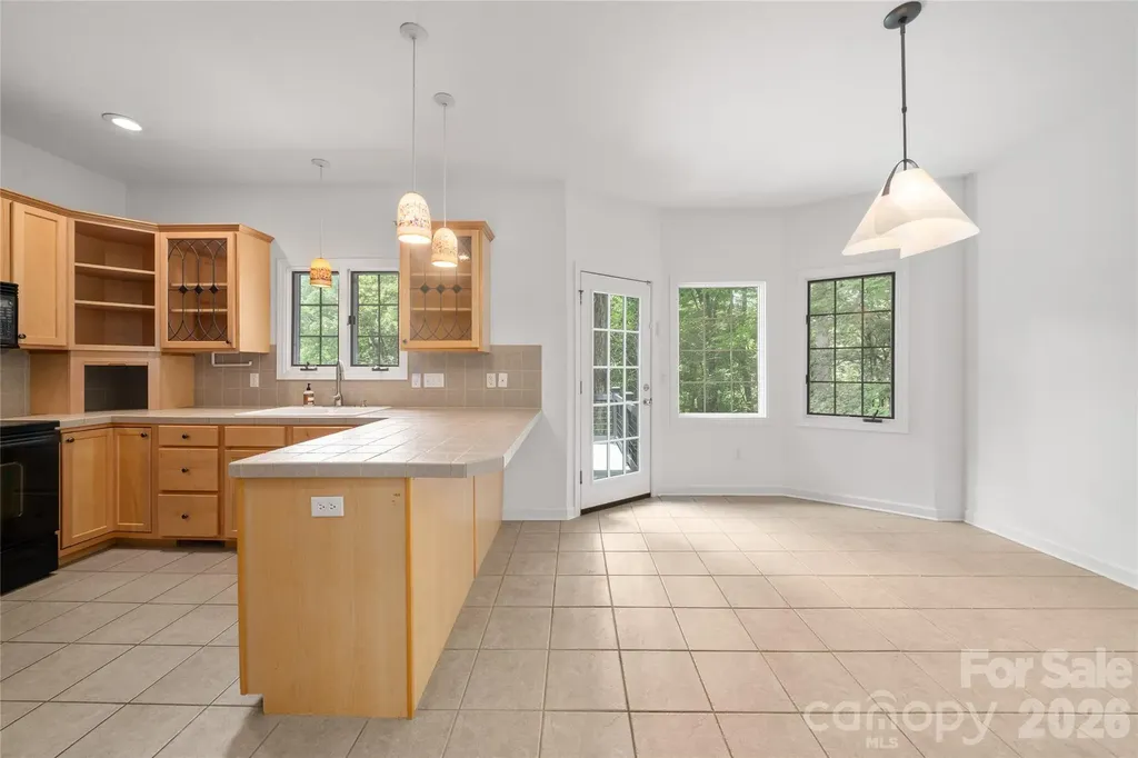 135 Buffalo Trail Asheville NC 28805