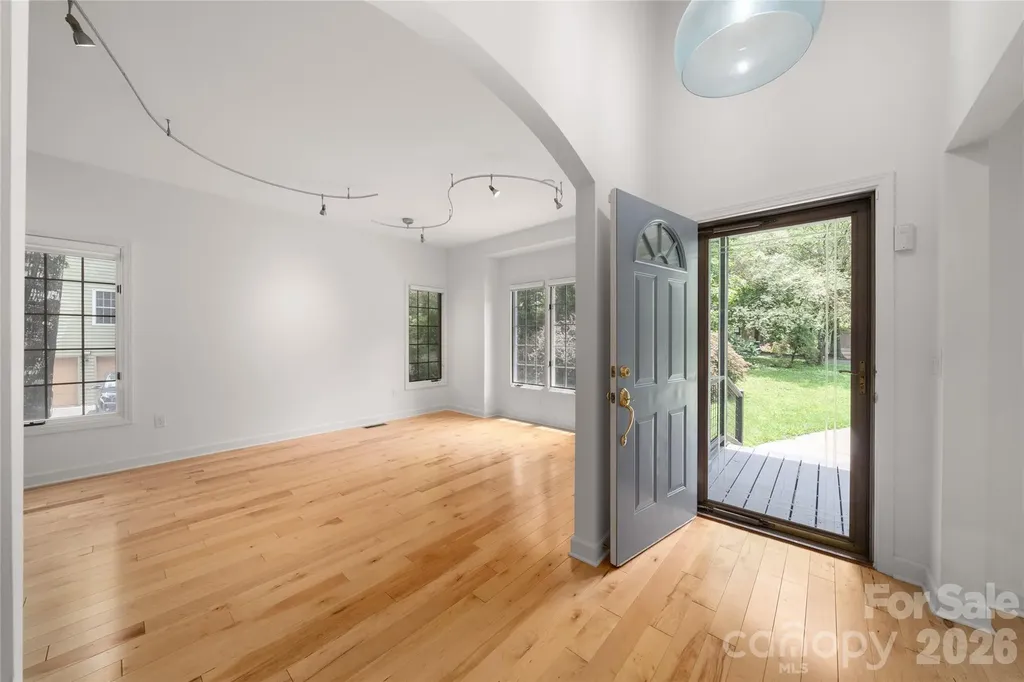 135 Buffalo Trail Asheville NC 28805