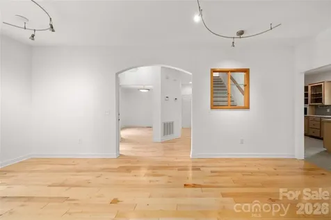 135 Buffalo Trail Asheville NC 28805