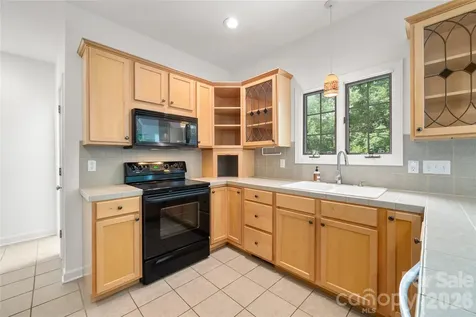 135 Buffalo Trail Asheville NC 28805