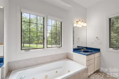 135 Buffalo Trail Asheville NC 28805