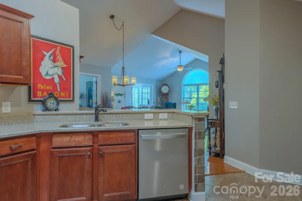 52 Mountain Meadow Circle Weaverville NC 28787