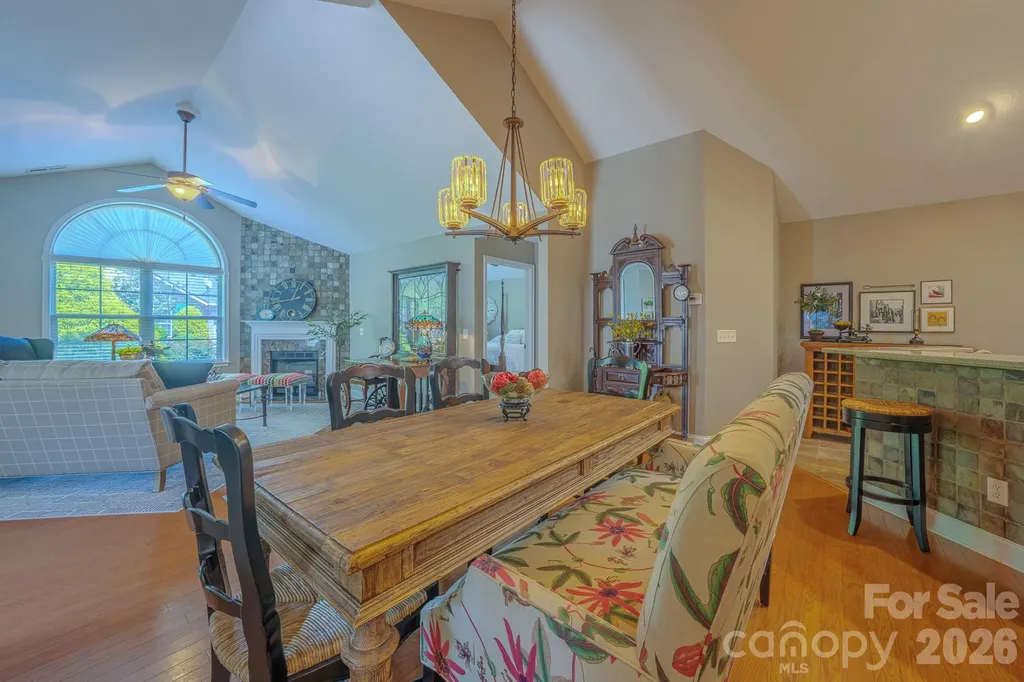 52 Mountain Meadow Circle Weaverville NC 28787