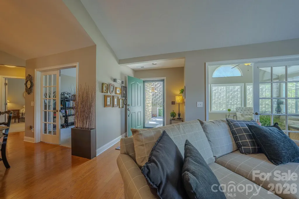 52 Mountain Meadow Circle Weaverville NC 28787