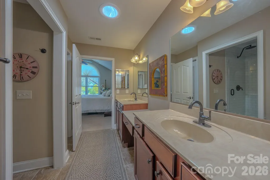 52 Mountain Meadow Circle Weaverville NC 28787