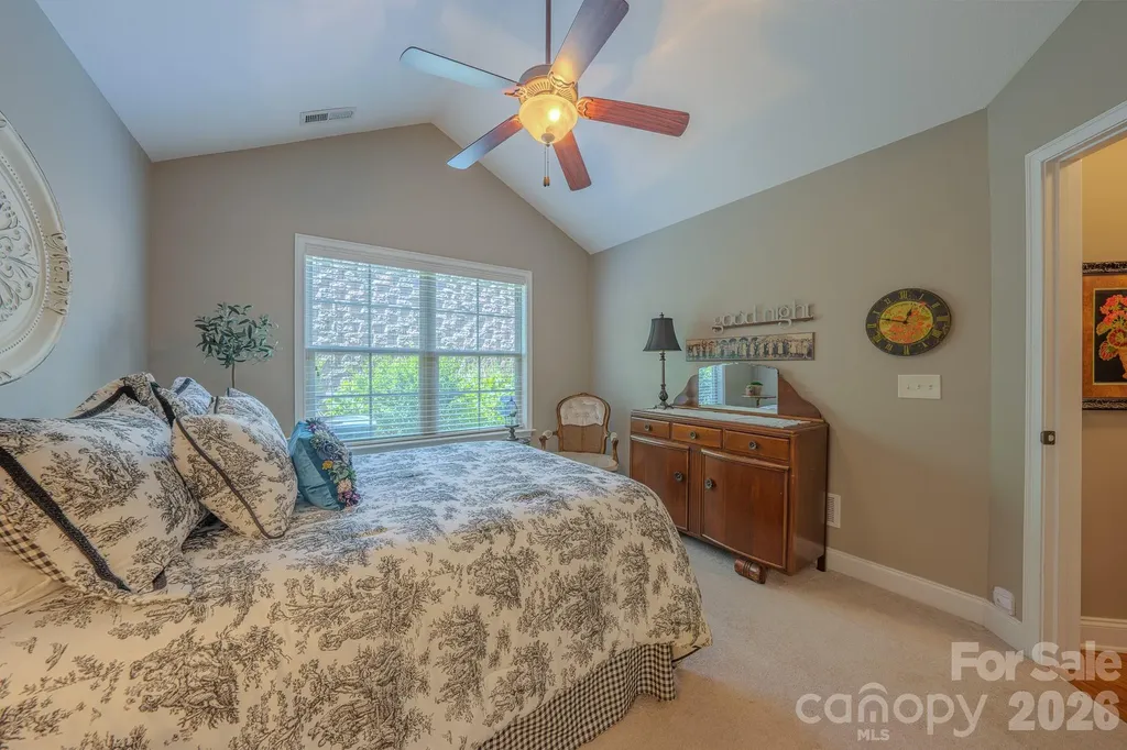 52 Mountain Meadow Circle Weaverville NC 28787