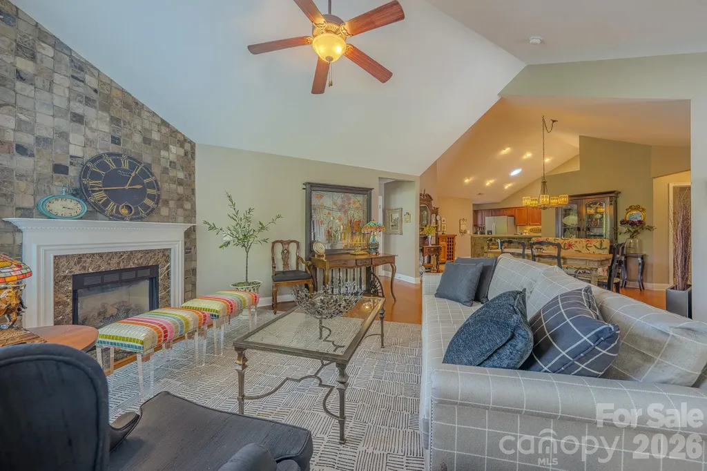 52 Mountain Meadow Circle Weaverville NC 28787