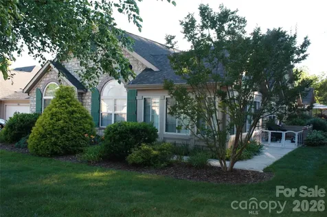 52 Mountain Meadow Circle Weaverville NC 28787