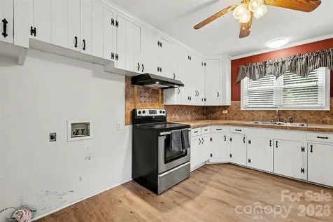 217 Oakwood Avenue York SC 29745