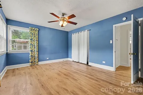 217 Oakwood Avenue York SC 29745