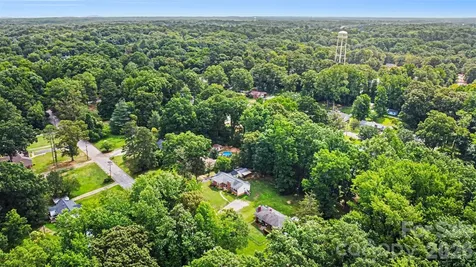 217 Oakwood Avenue York SC 29745