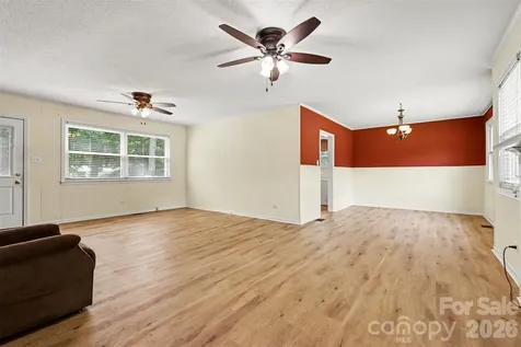 217 Oakwood Avenue York SC 29745
