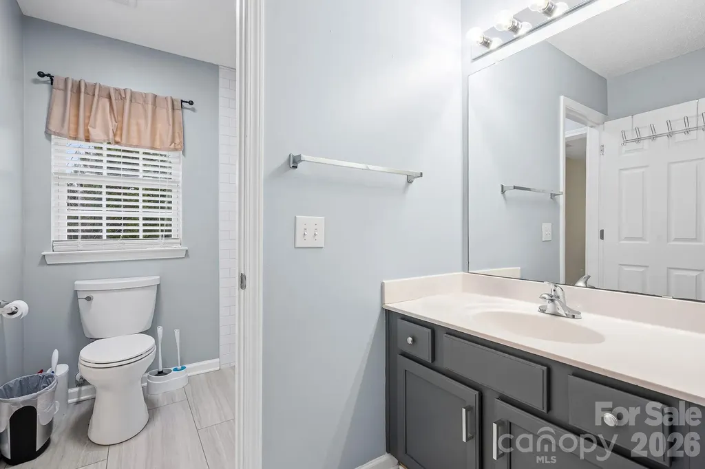2737 Mill Valley Court Matthews NC 28105
