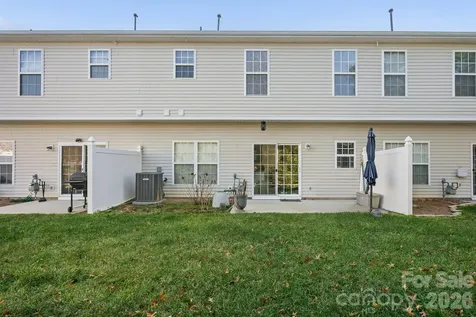 2737 Mill Valley Court Matthews NC 28105