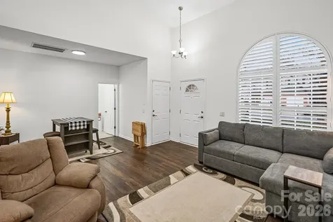 2737 Mill Valley Court Matthews NC 28105
