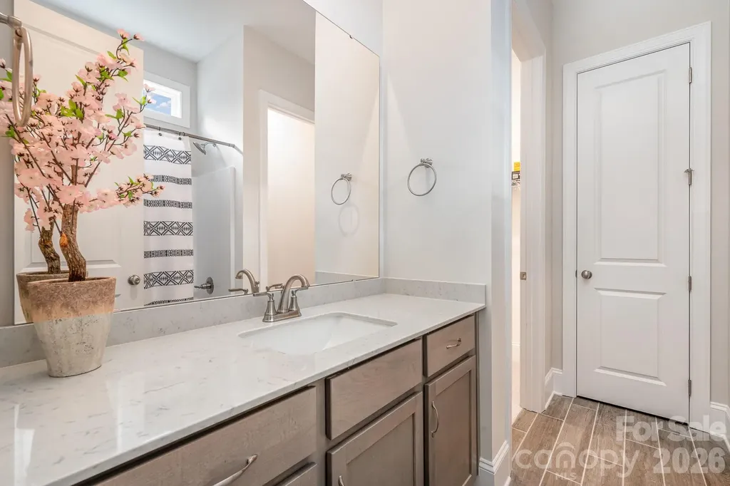 1390 Cedardale Lane Denver NC 28037