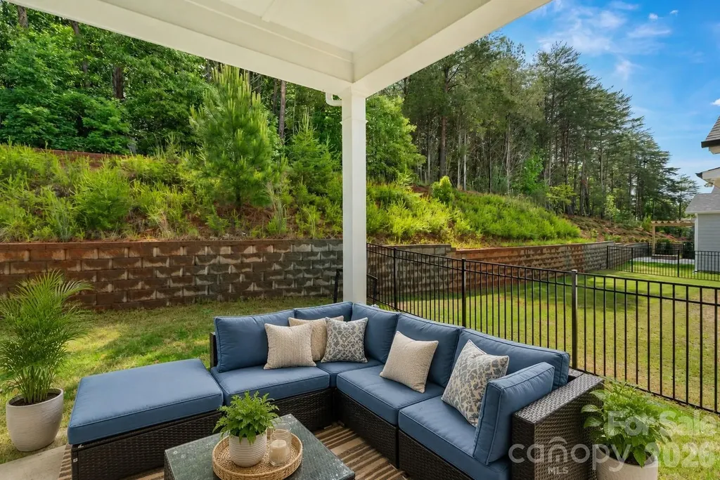 1390 Cedardale Lane Denver NC 28037