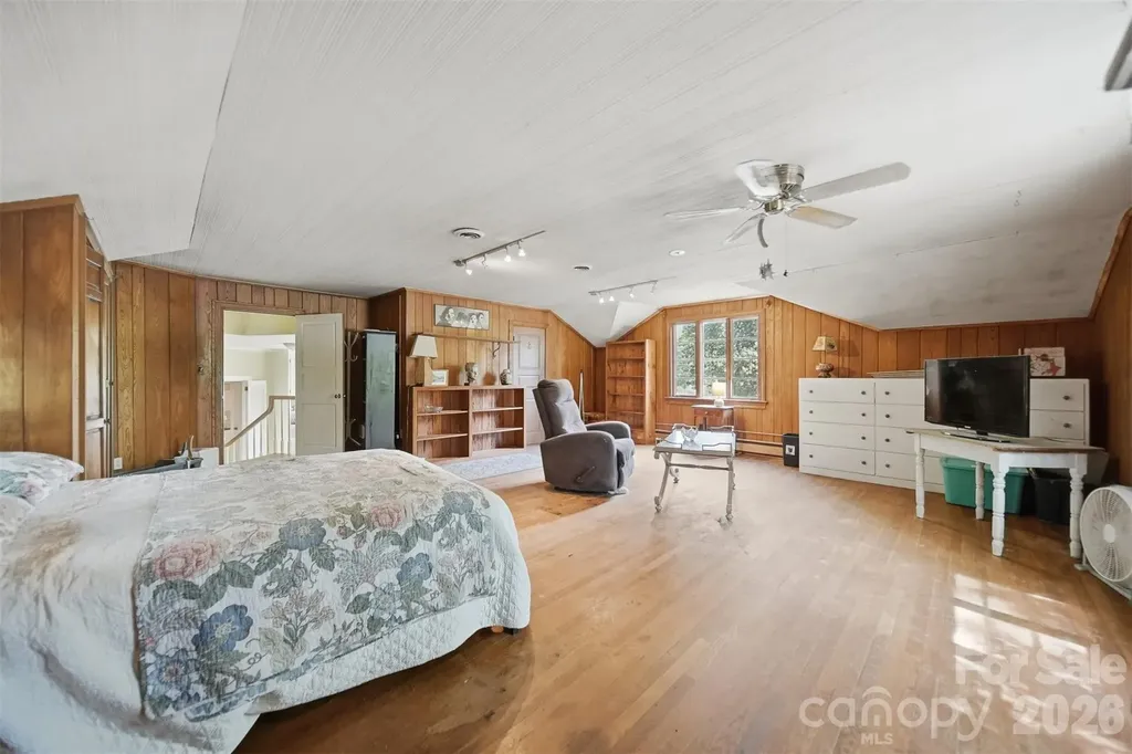 826 S College Avenue Newton NC 28658