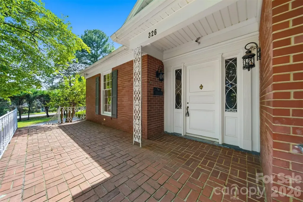 826 S College Avenue Newton NC 28658