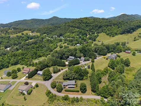 195 Oak Lane Mars Hill NC 28754