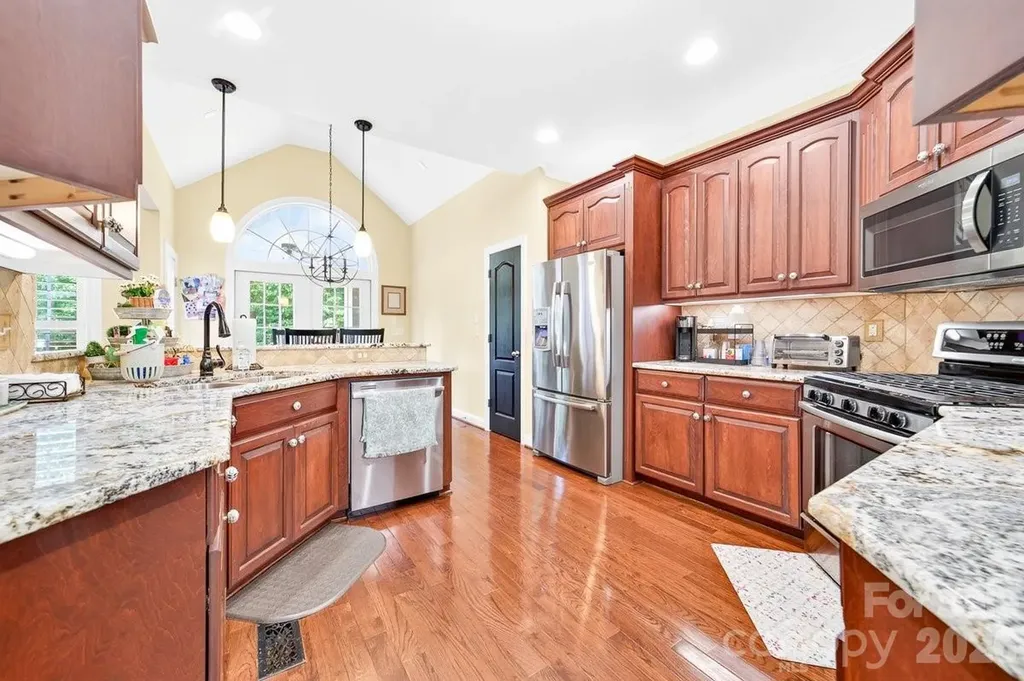 5633 Old Town Lane Gastonia NC 28056