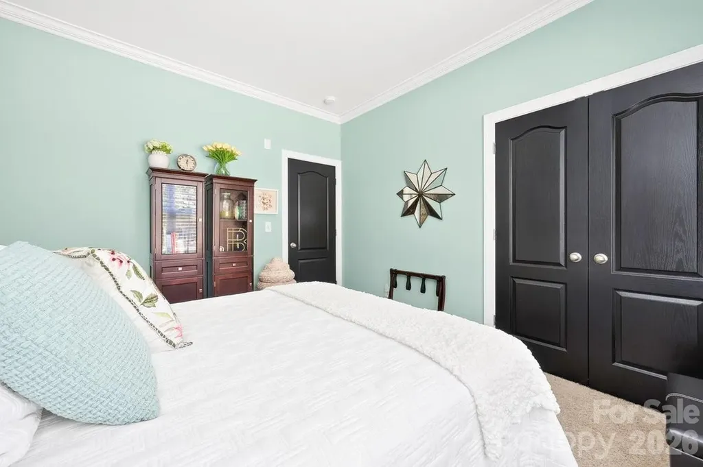 5633 Old Town Lane Gastonia NC 28056