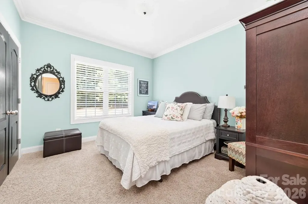 5633 Old Town Lane Gastonia NC 28056