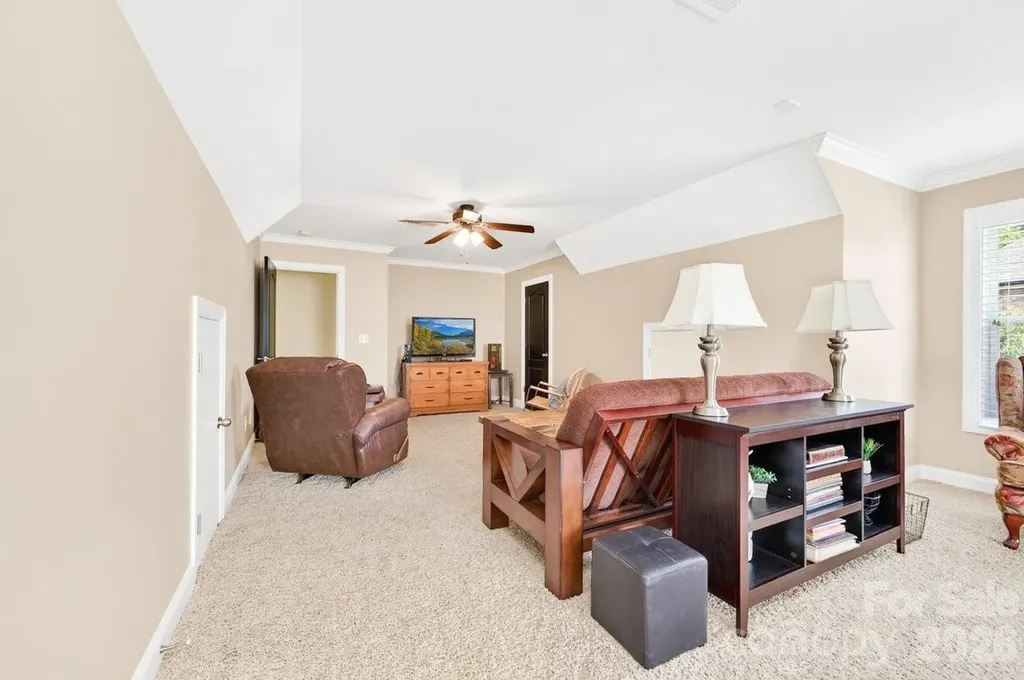 5633 Old Town Lane Gastonia NC 28056