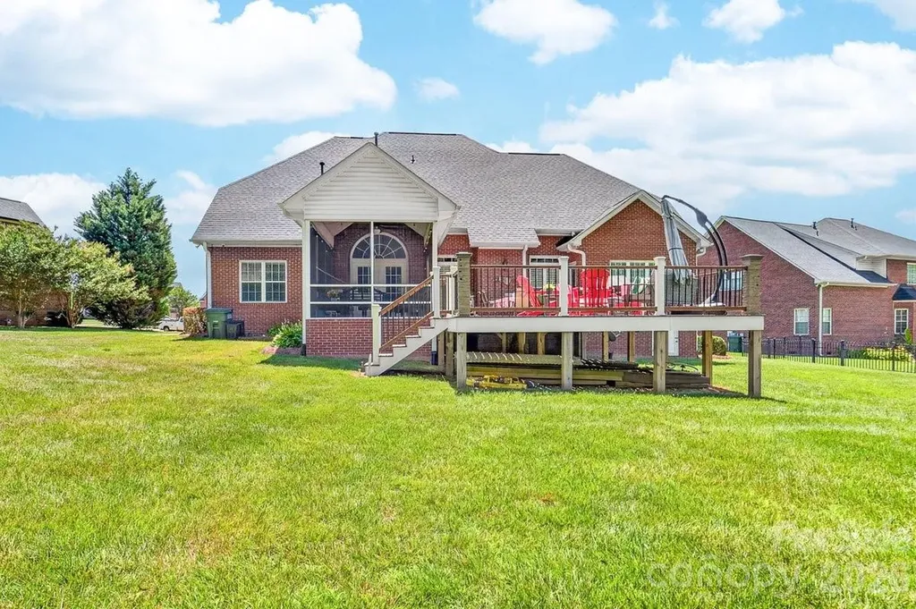 5633 Old Town Lane Gastonia NC 28056
