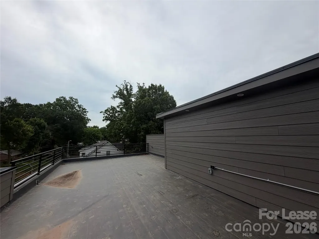 212 Smallwood Street S Charlotte NC 28208