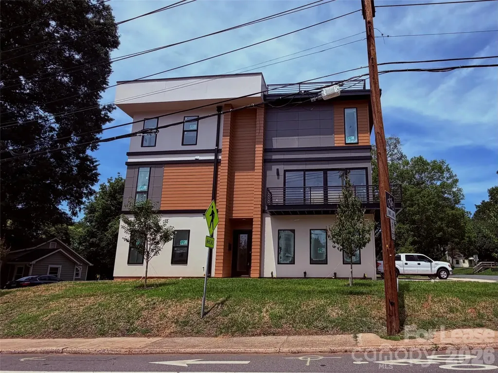 212 Smallwood Street S Charlotte NC 28208
