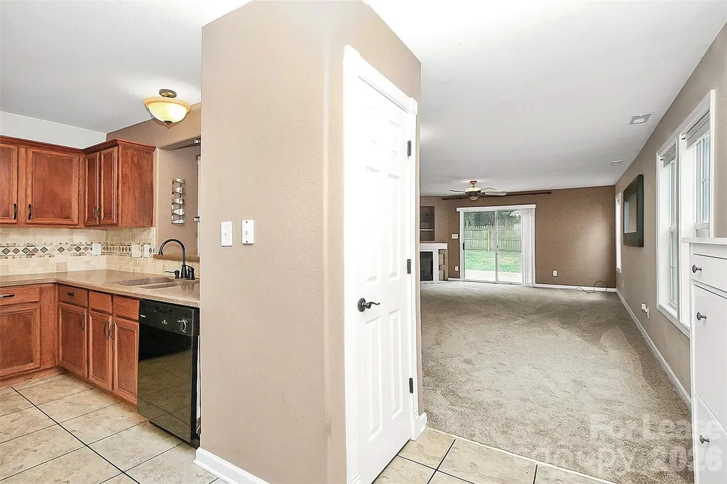 5227 Silabert Avenue Charlotte NC 28205