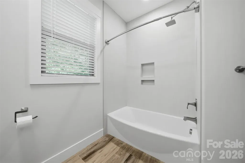 2630 36th Avenue NE Hickory NC 28601