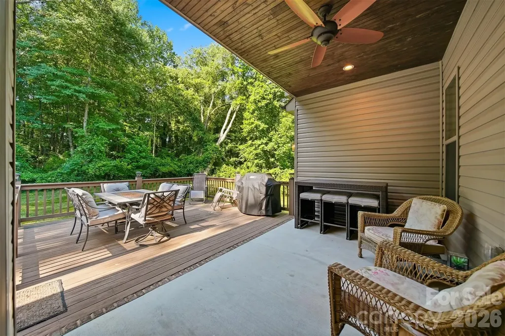 2630 36th Avenue NE Hickory NC 28601