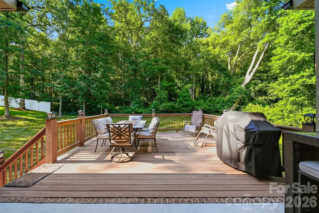 2630 36th Avenue NE Hickory NC 28601