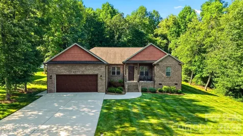 2630 36th Avenue NE Hickory NC 28601