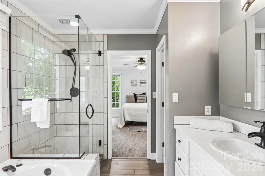 104 Meadow Lake Road Asheville NC 28803