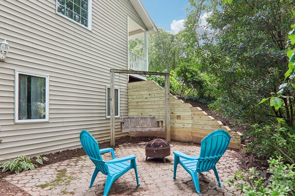 104 Meadow Lake Road Asheville NC 28803
