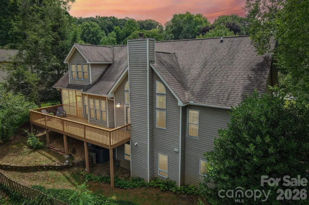 104 Meadow Lake Road Asheville NC 28803
