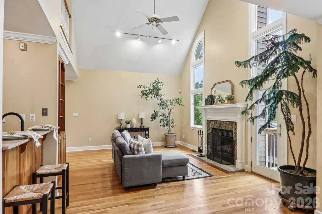 104 Meadow Lake Road Asheville NC 28803