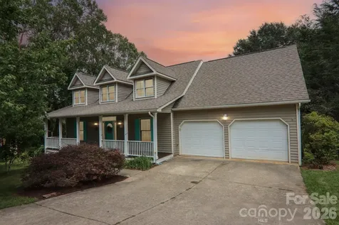 104 Meadow Lake Road Asheville NC 28803