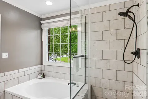 104 Meadow Lake Road Asheville NC 28803