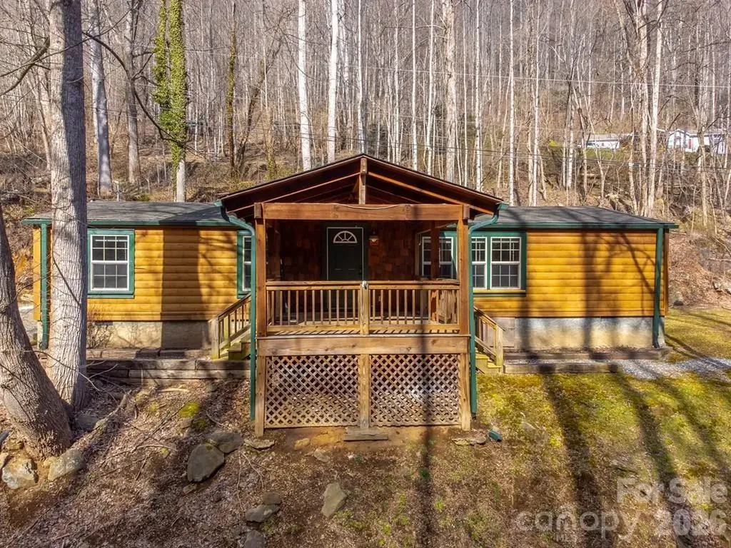 1668 Buff Creek Road Sylva NC 28779
