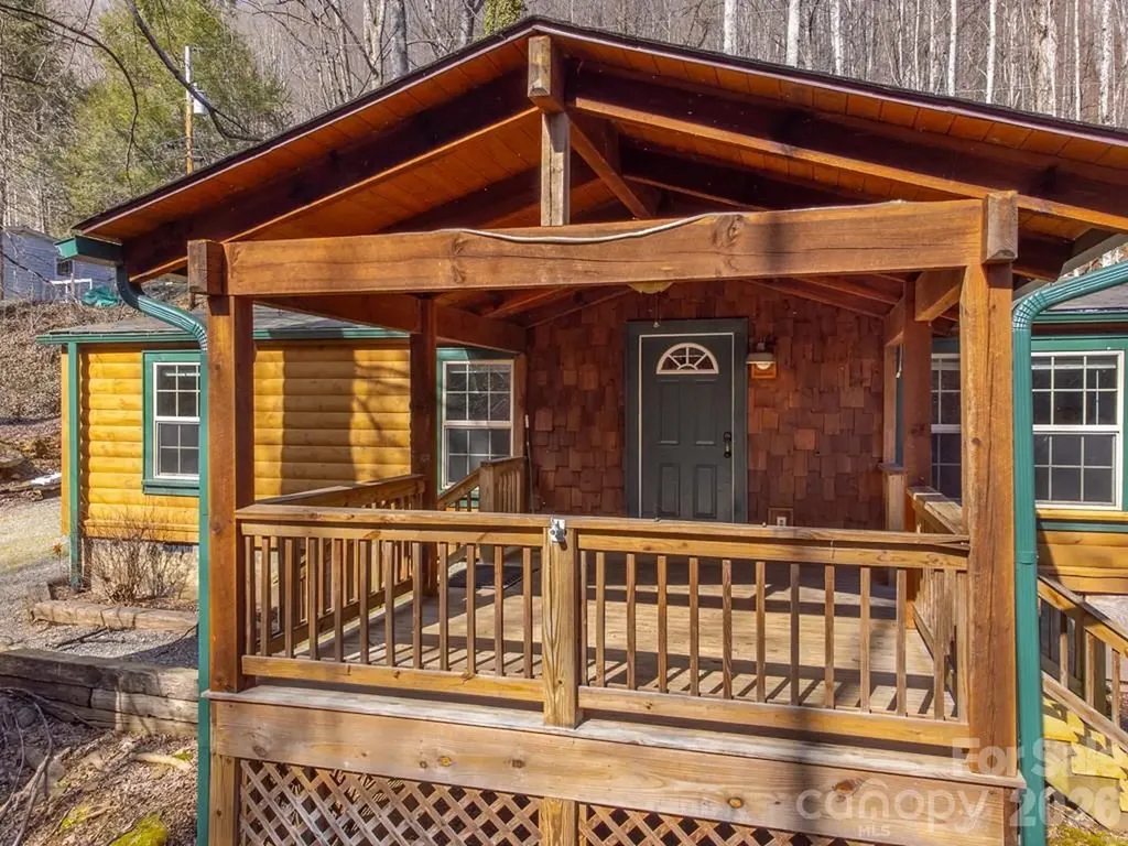 1668 Buff Creek Road Sylva NC 28779