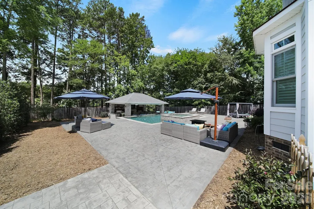 6218 Cory Bret Lane Charlotte NC 28278