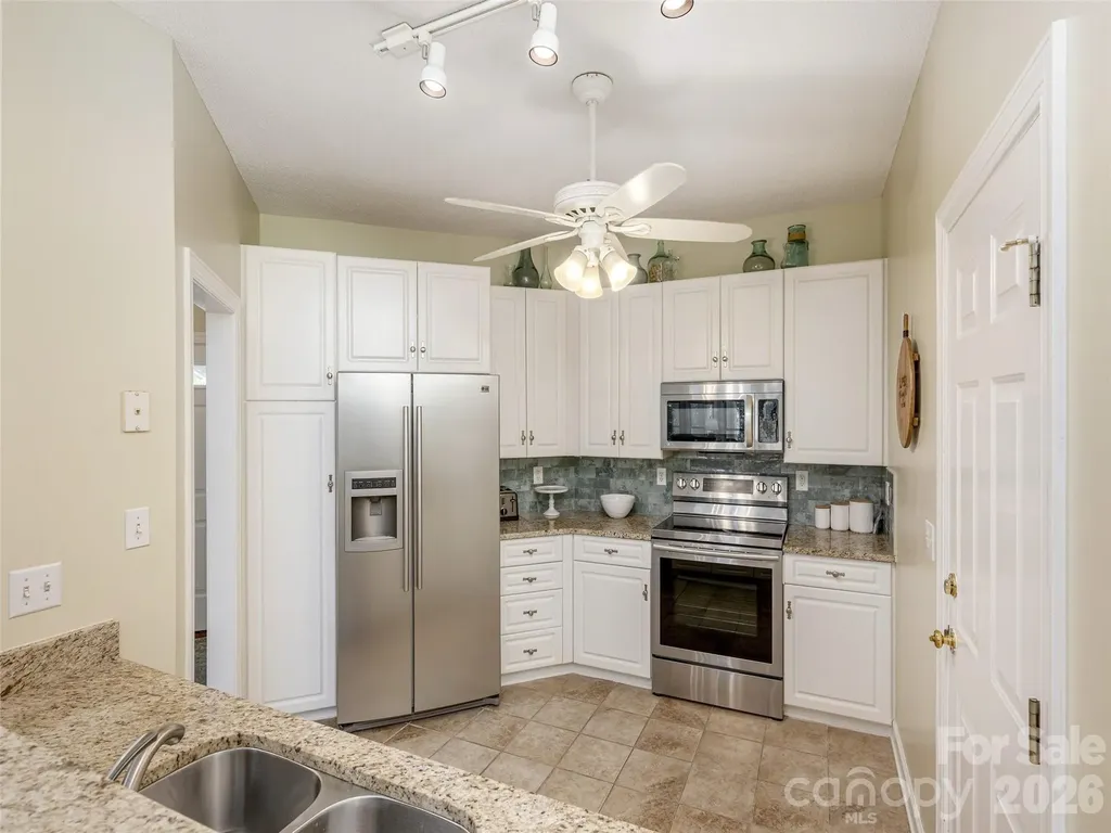 171 Ashefield Court Hendersonville NC 28791
