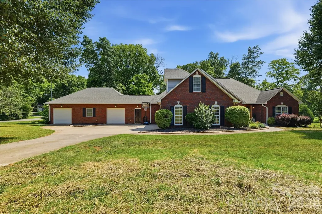 3805 Glen Haven Drive SW Concord NC 28027