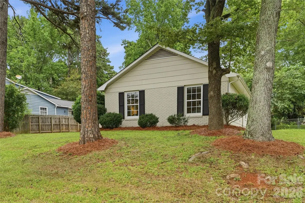 5439 Autumn End Circle Charlotte NC 28212