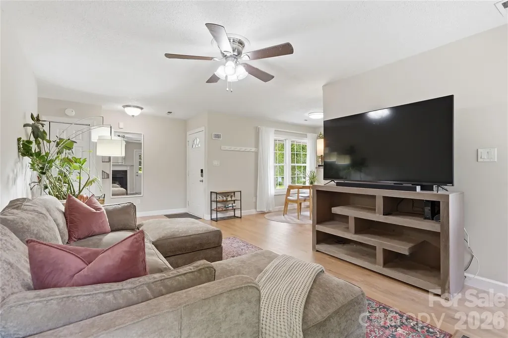 5439 Autumn End Circle Charlotte NC 28212