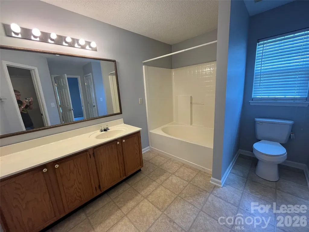 3043 Willamette Valley Drive Charlotte NC 28215